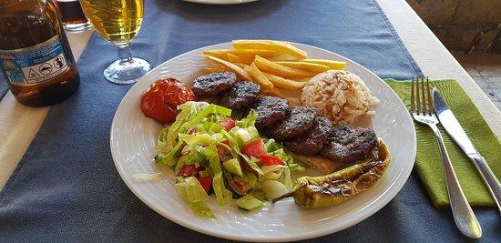 Rami family Restaurant & Cafe